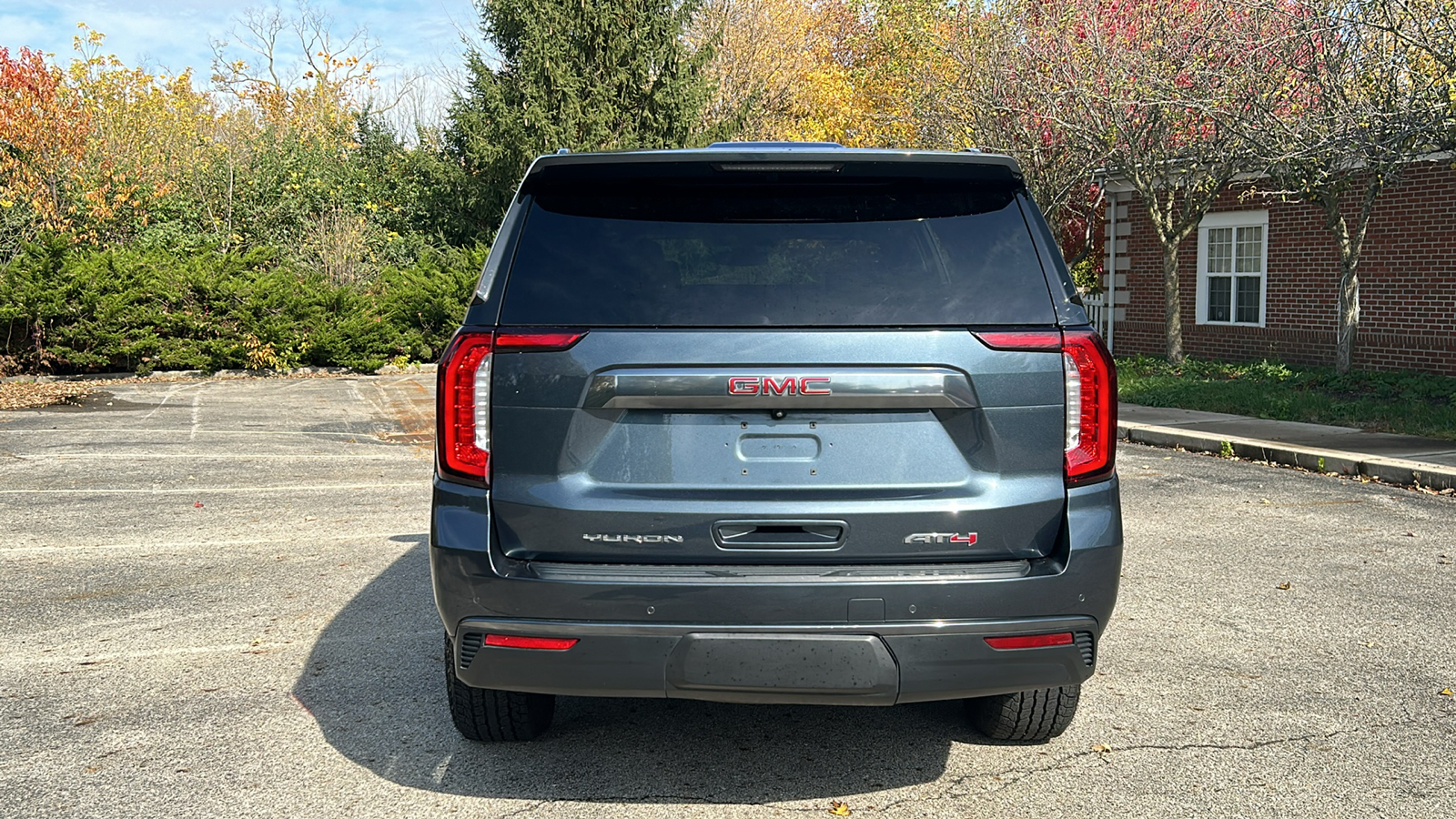 2021 GMC Yukon AT4 11