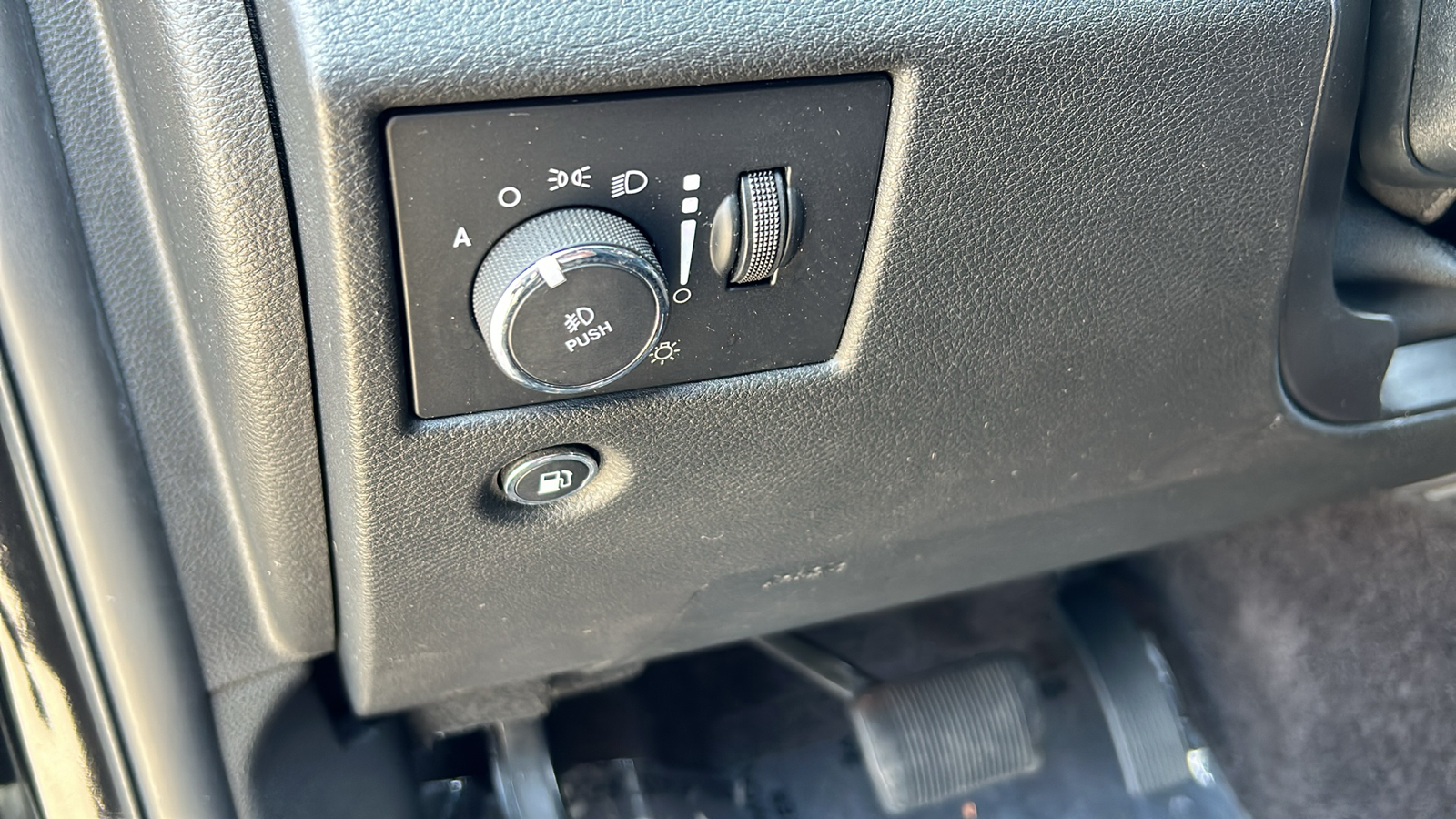 2018 Jeep Grand Cherokee Altitude 24