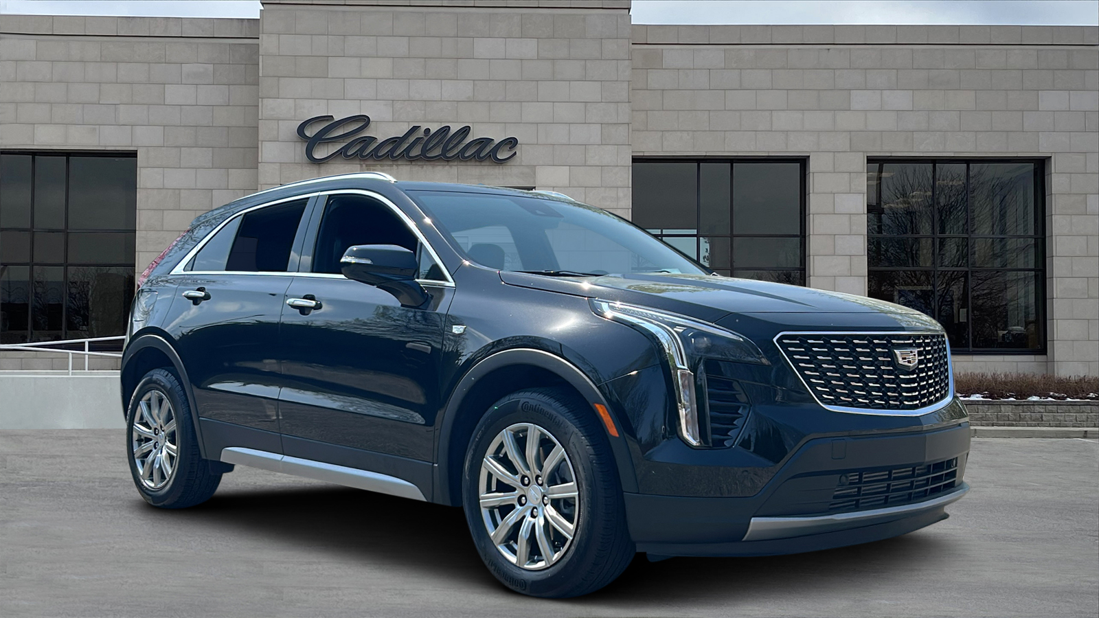 2023 Cadillac XT4 Premium Luxury 1