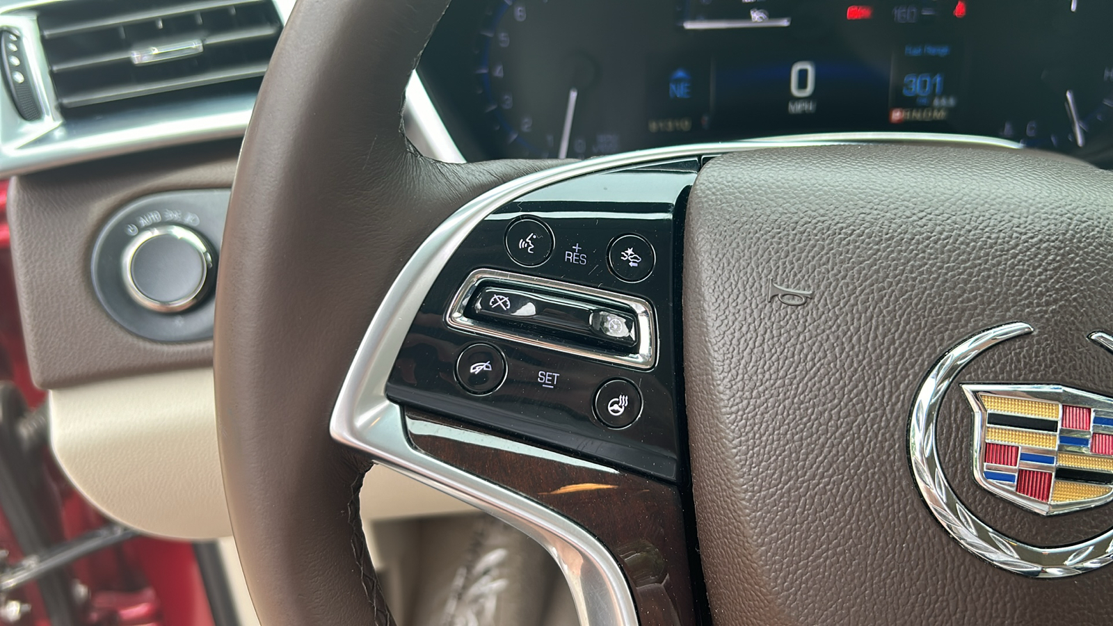 2015 Cadillac SRX Luxury 28