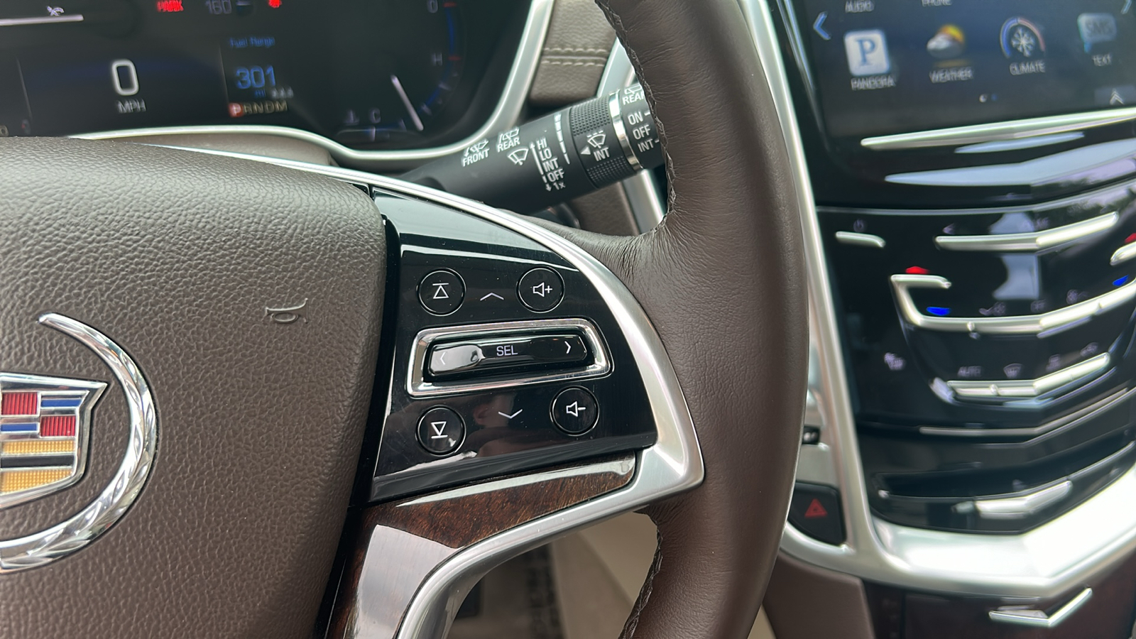 2015 Cadillac SRX Luxury 29
