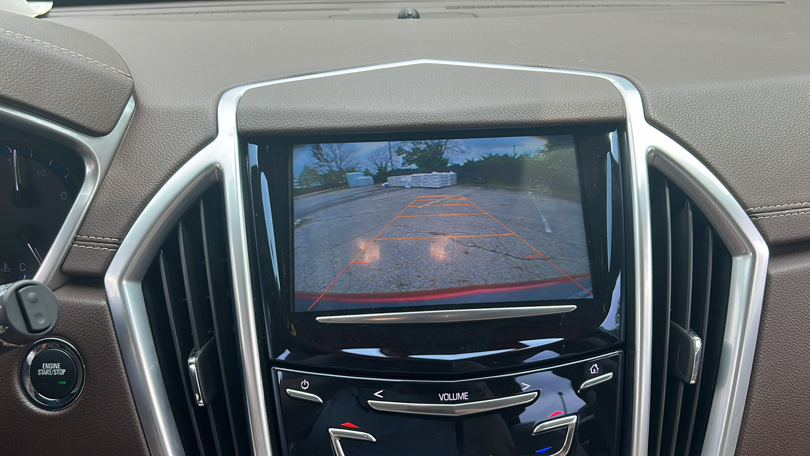 2015 Cadillac SRX Luxury 32