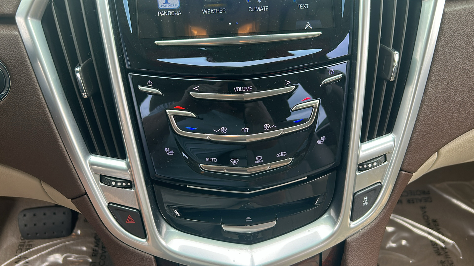 2015 Cadillac SRX Luxury 33