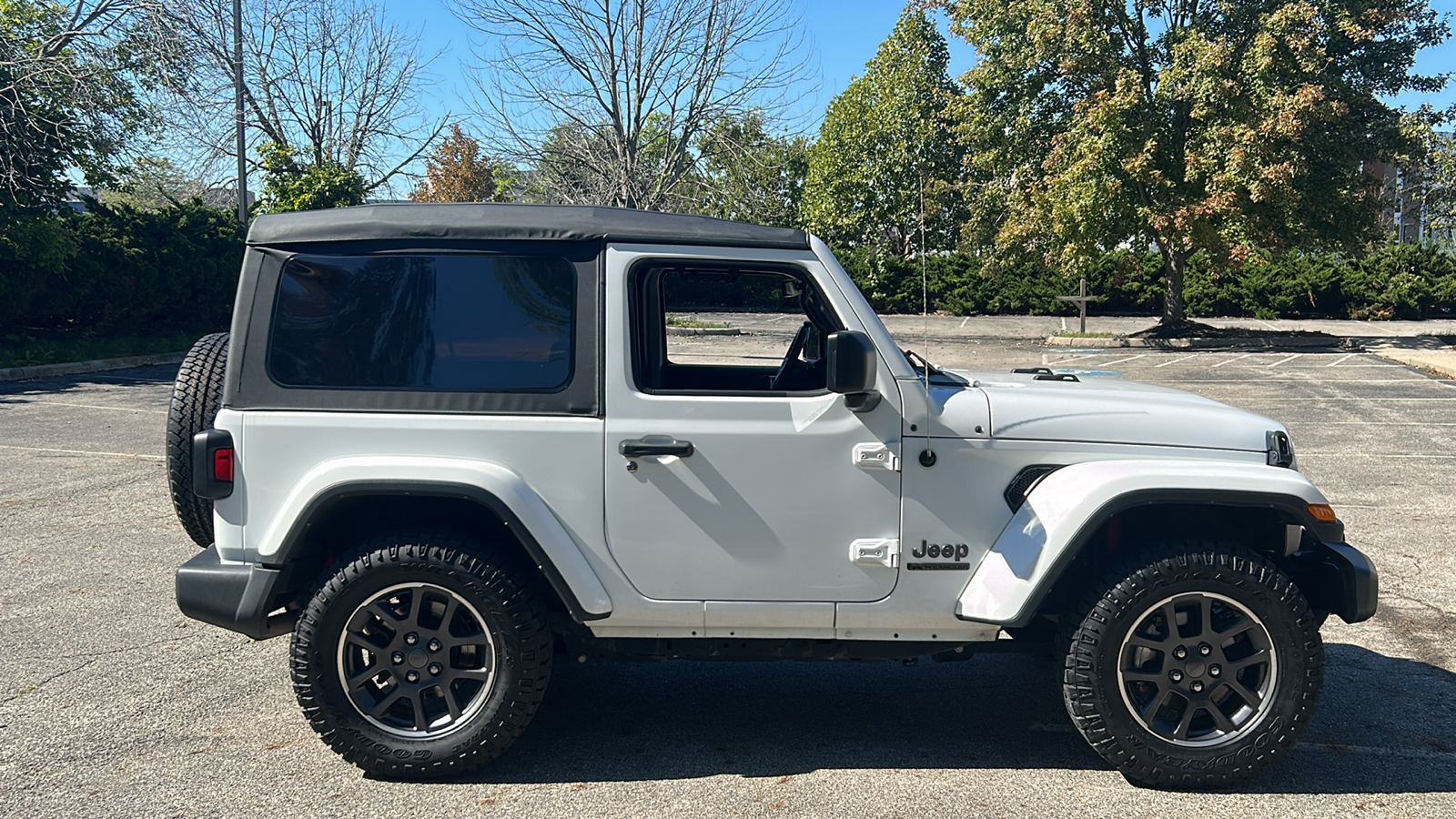 2021 Jeep Wrangler Sport 3