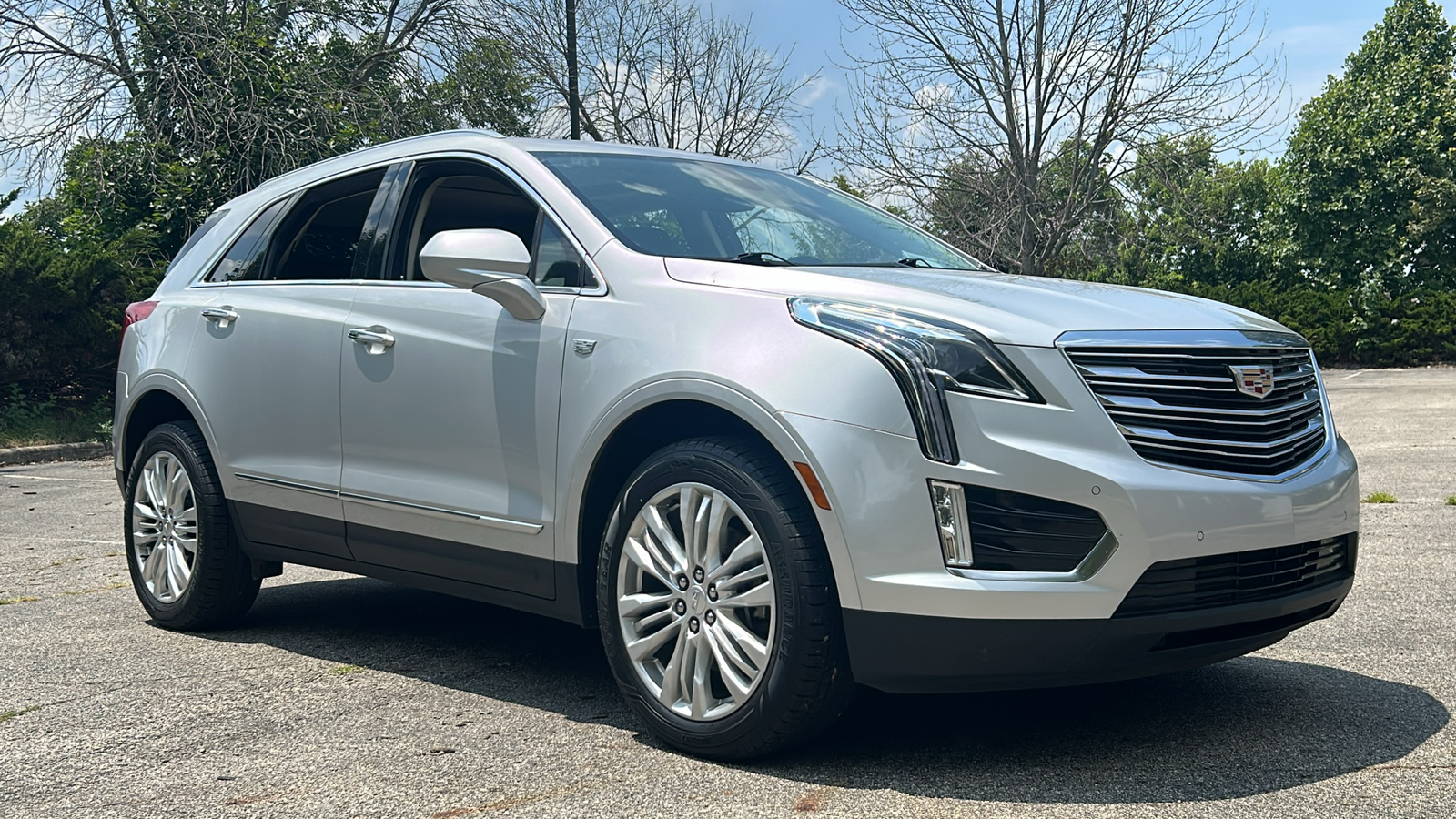 2019 Cadillac XT5 Premium Luxury 2