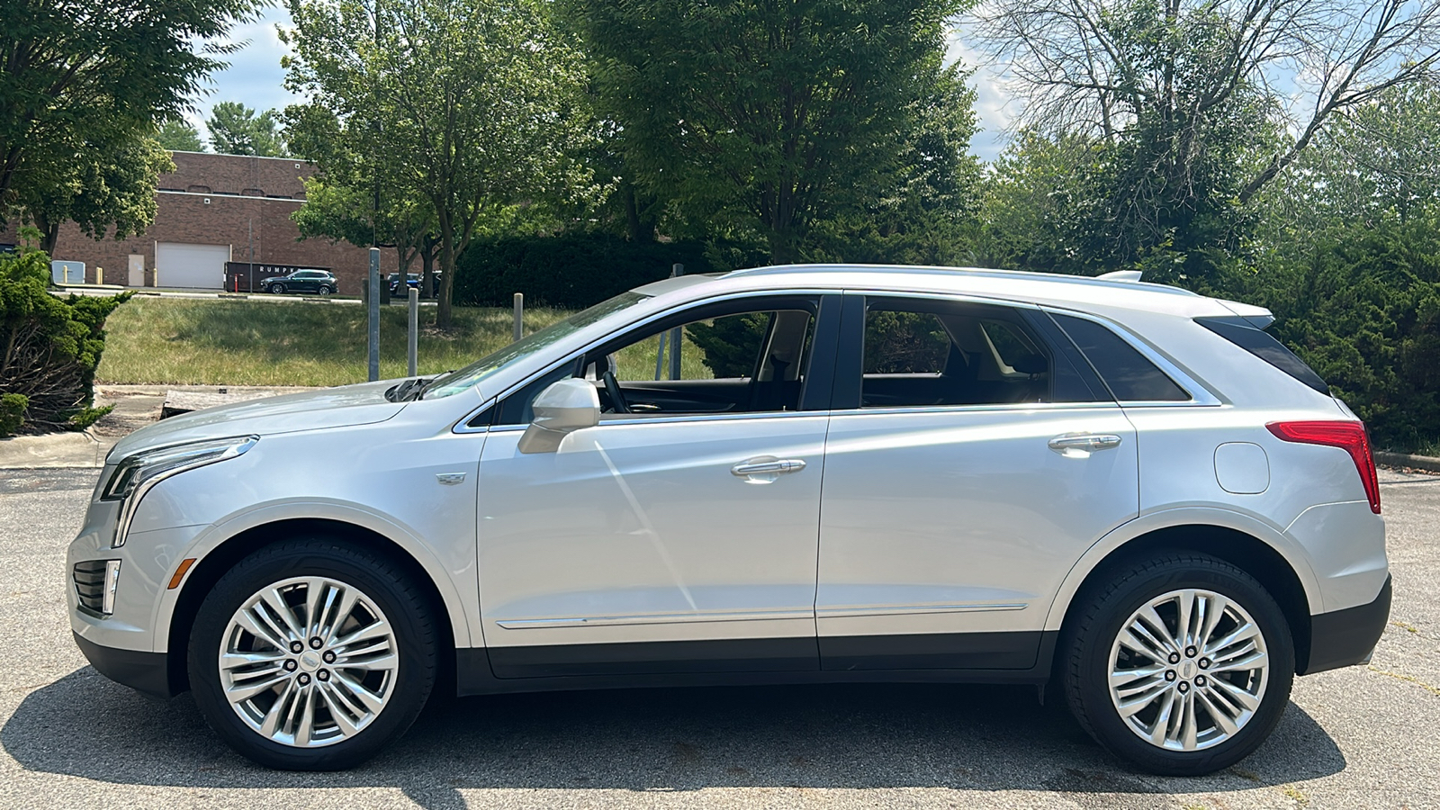 2019 Cadillac XT5 Premium Luxury 16