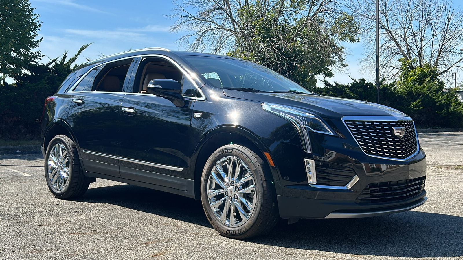 2022 Cadillac XT5 Premium Luxury 2