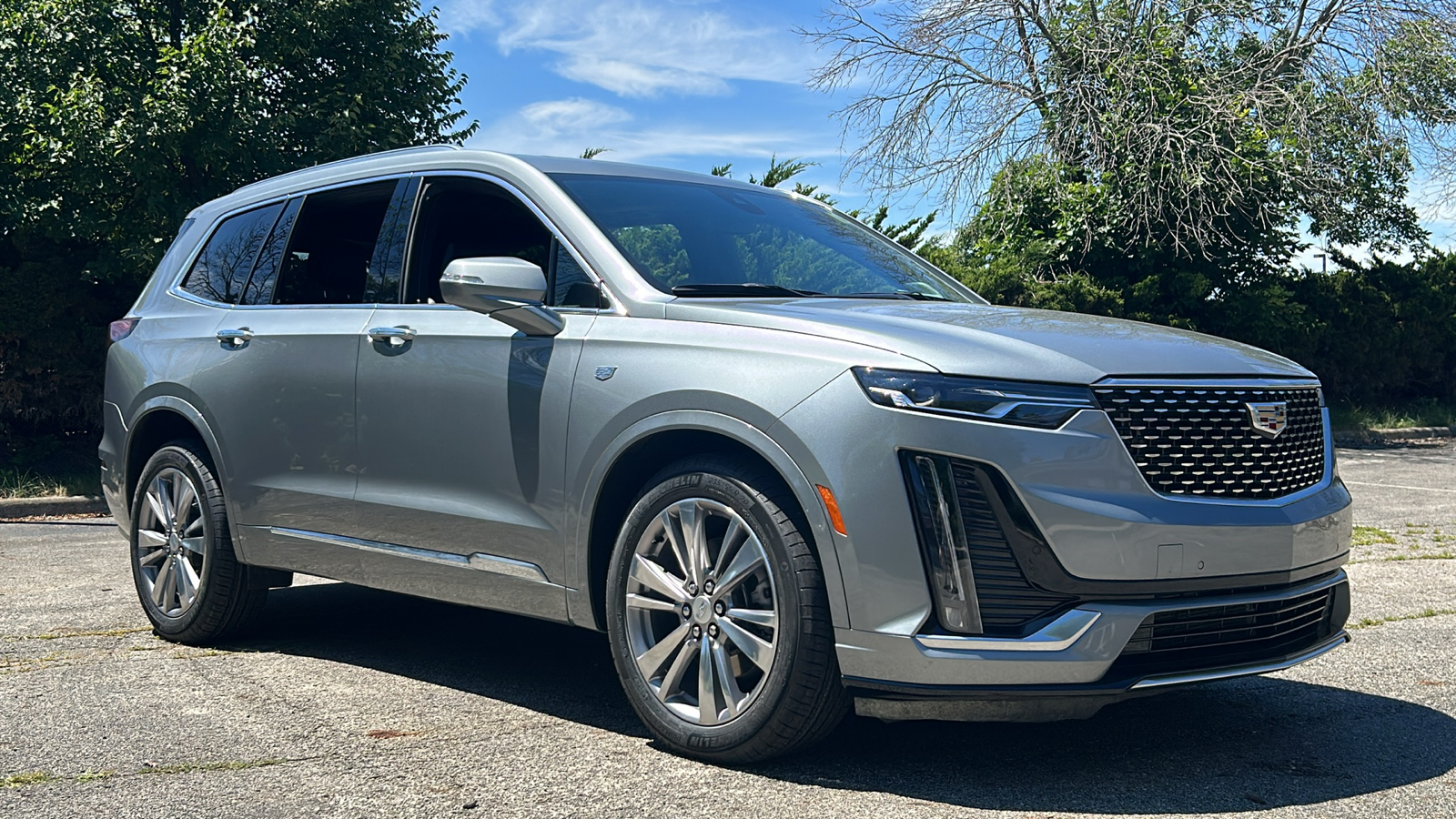 2023 Cadillac XT6 Premium Luxury 2