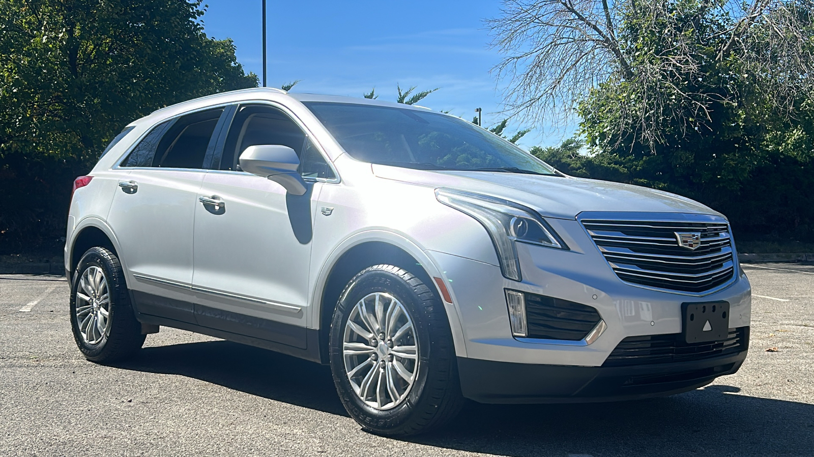 2017 Cadillac XT5 Luxury 2