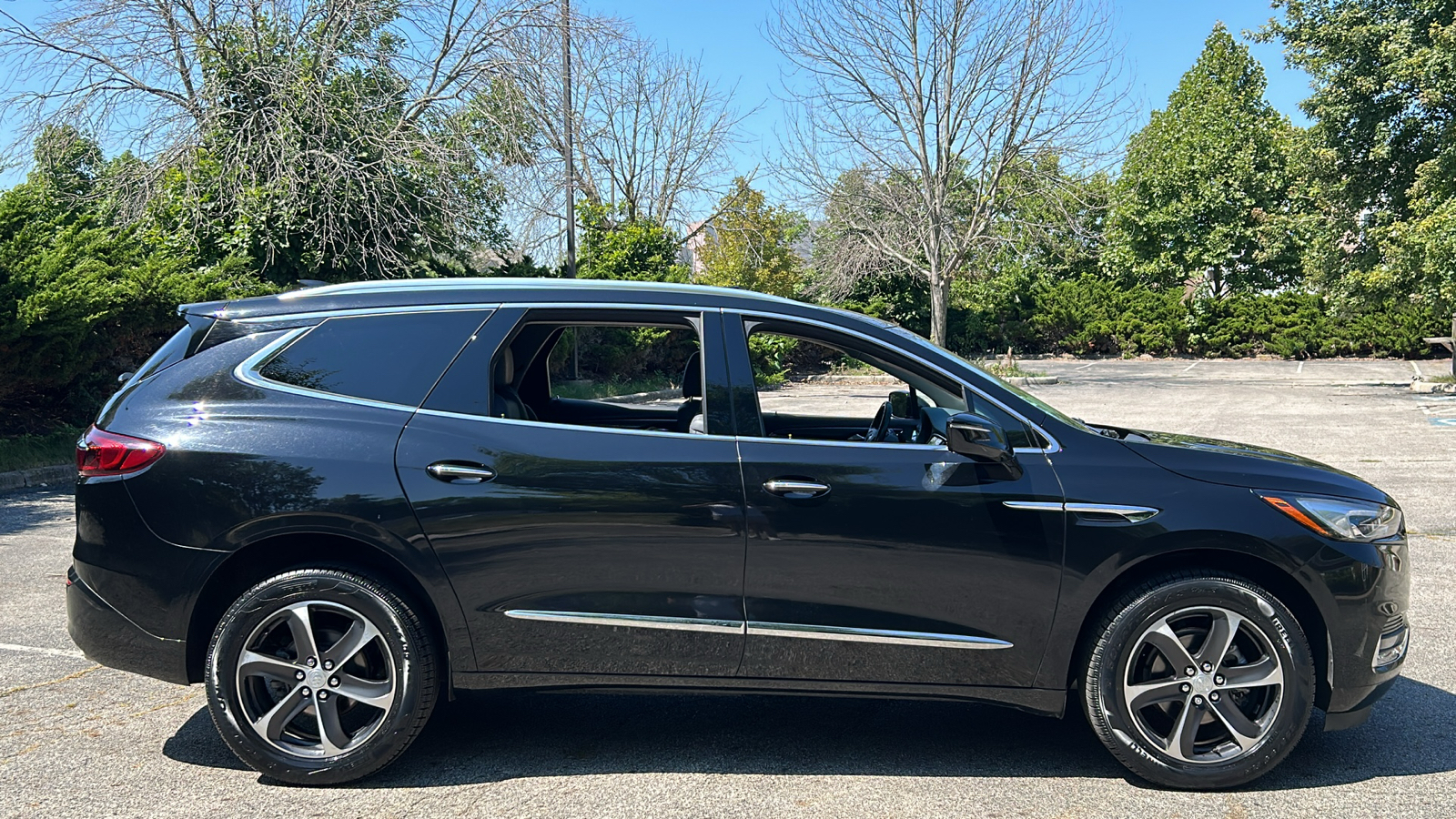 2021 Buick Enclave Essence 3