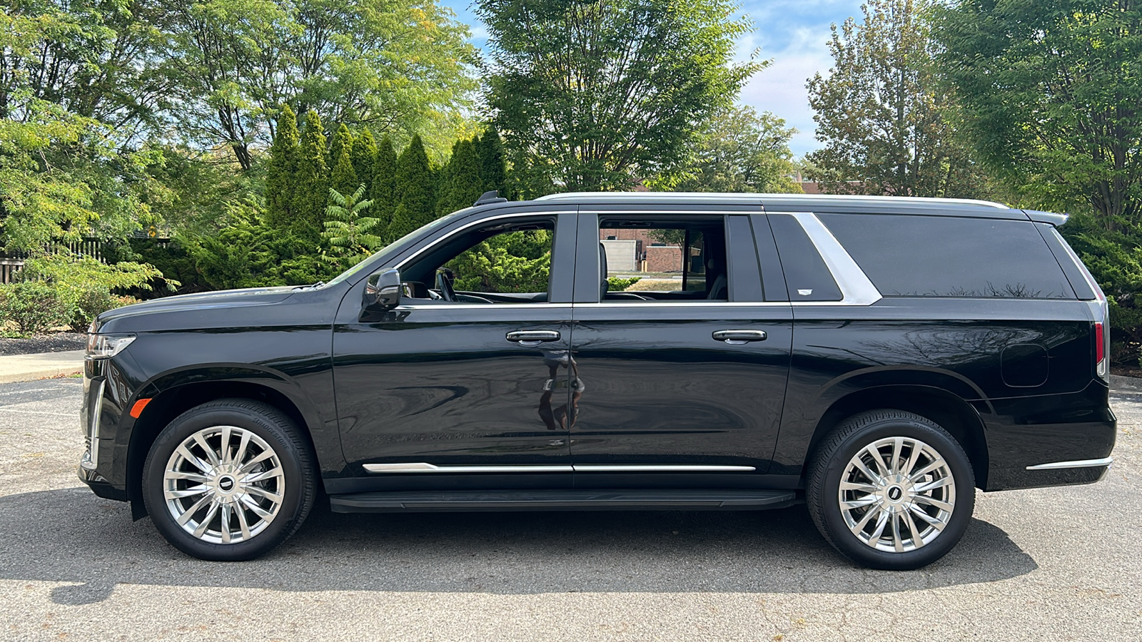 2021 Cadillac Escalade ESV Premium 16