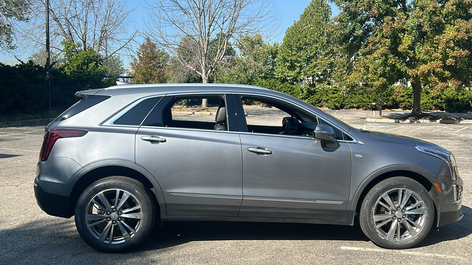 2021 Cadillac XT5 Premium Luxury 3