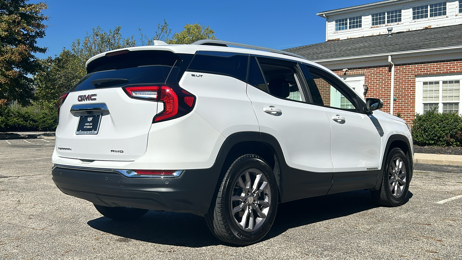 2023 GMC Terrain SLT 10