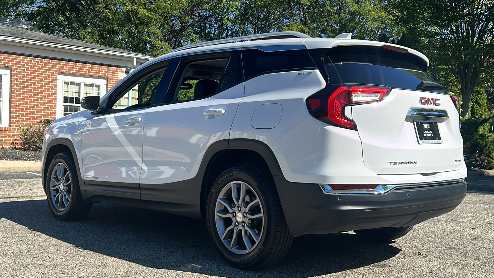 2023 GMC Terrain SLT 15