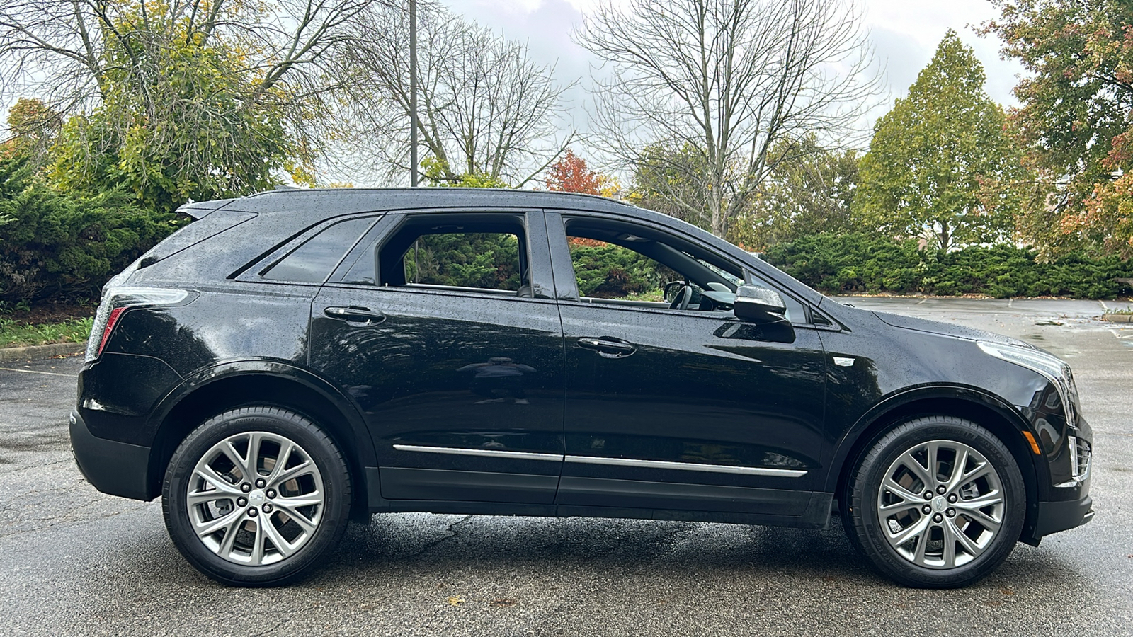 2021 Cadillac XT5 Sport 3