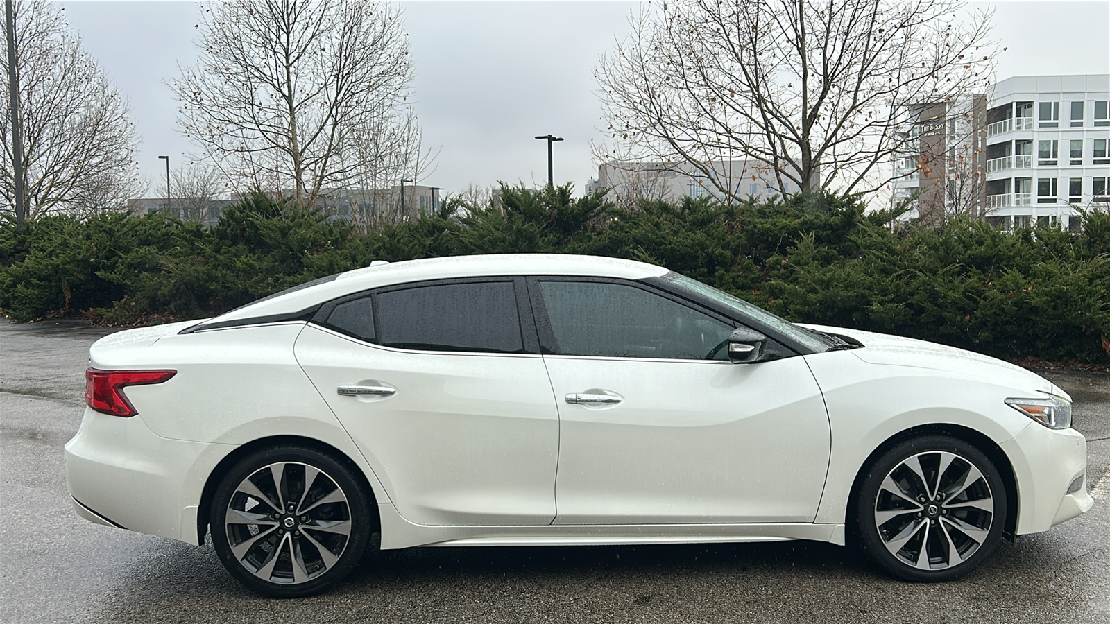 2017 Nissan Maxima SR 3