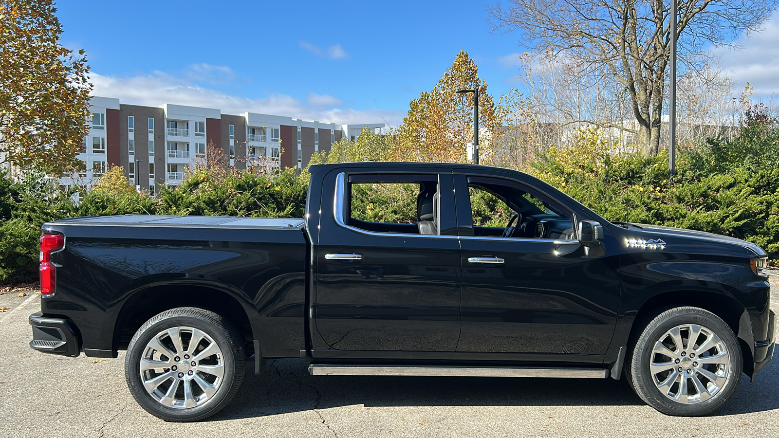 2021 Chevrolet Silverado 1500 High Country 3