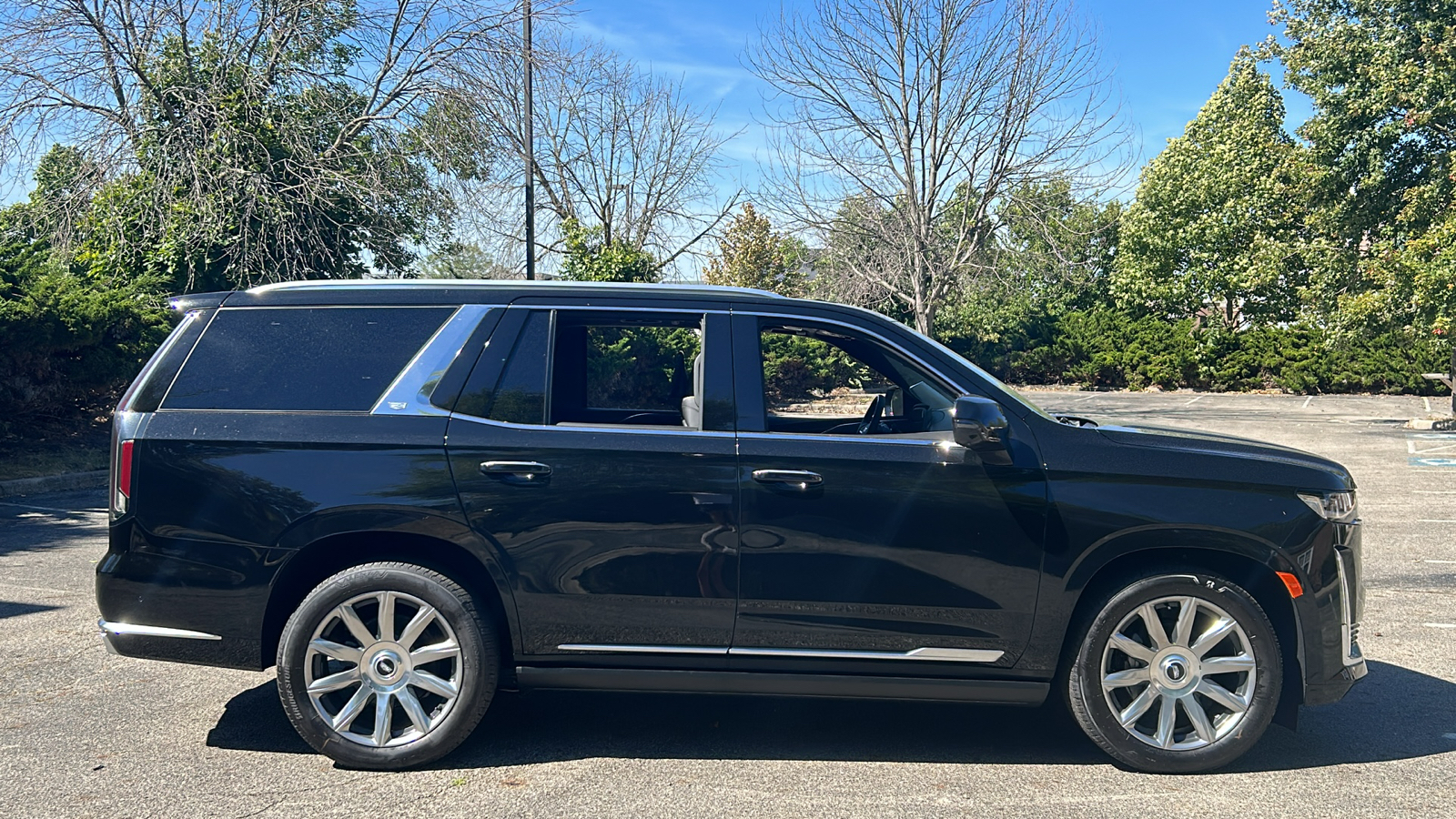 2024 Cadillac Escalade Premium Luxury Platinum 3