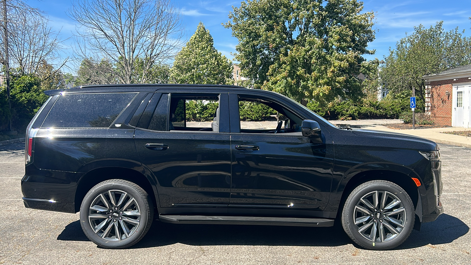 2024 Cadillac Escalade Sport 3