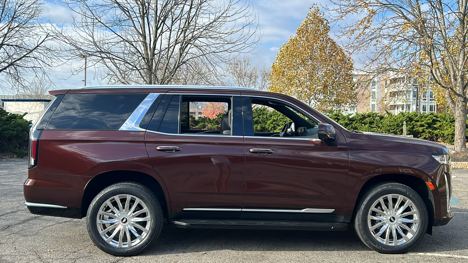 2022 Cadillac Escalade Luxury 3