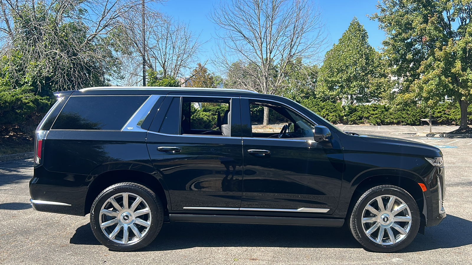 2024 Cadillac Escalade Premium Luxury Platinum 3