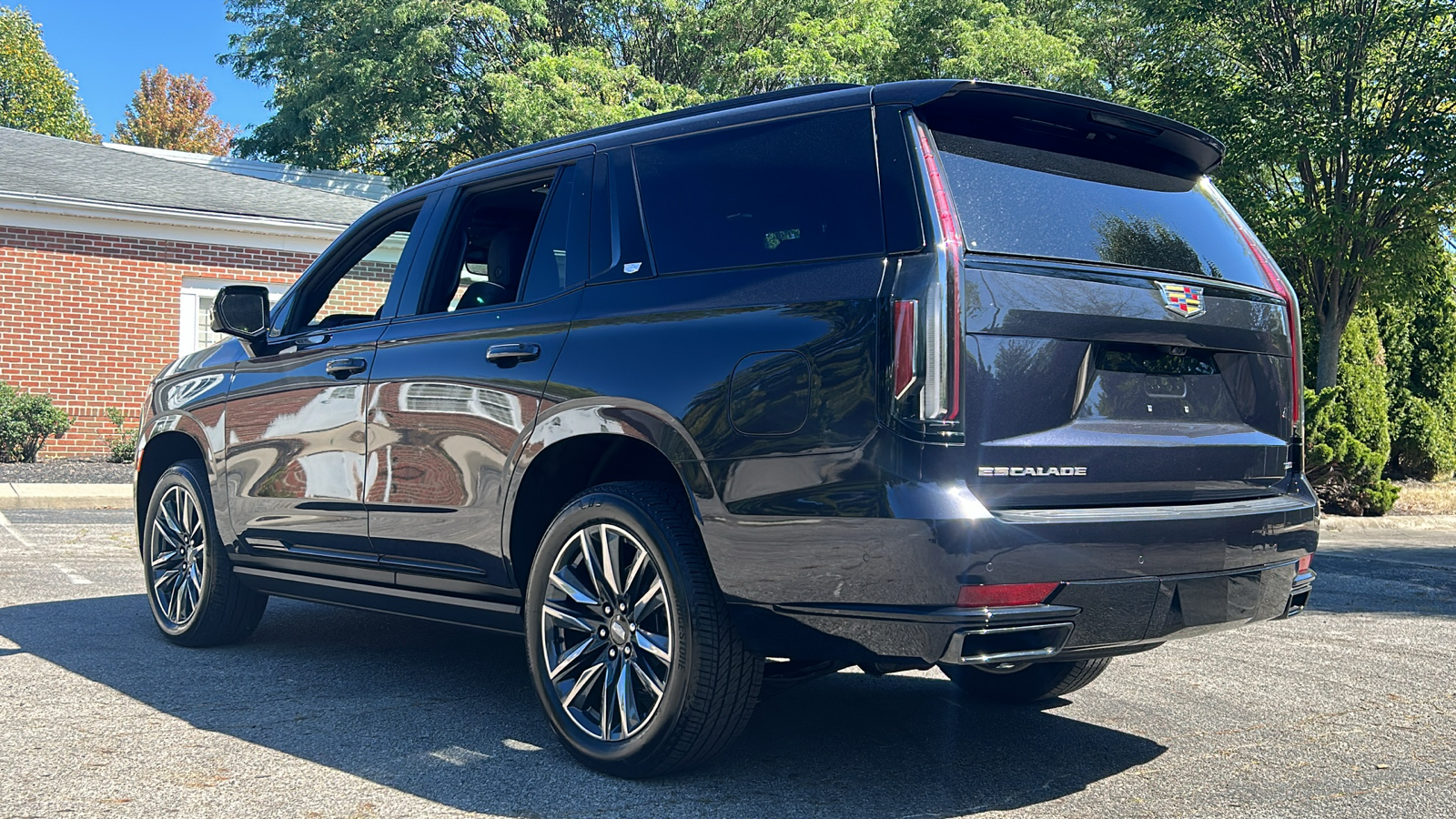 2024 Cadillac Escalade Sport 15