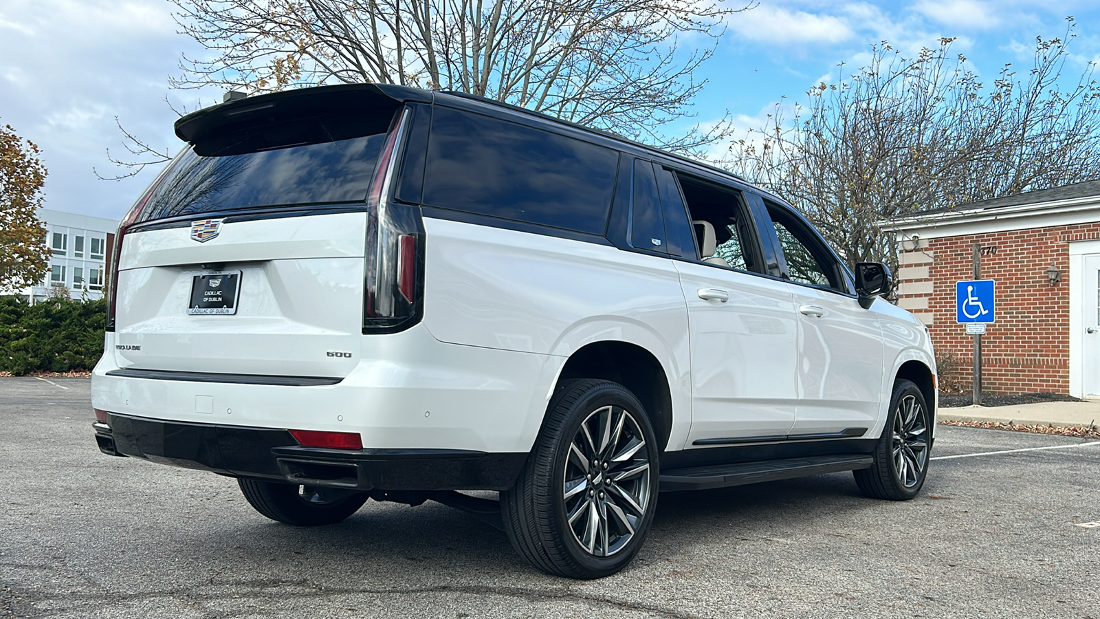 2021 Cadillac Escalade ESV Sport 10