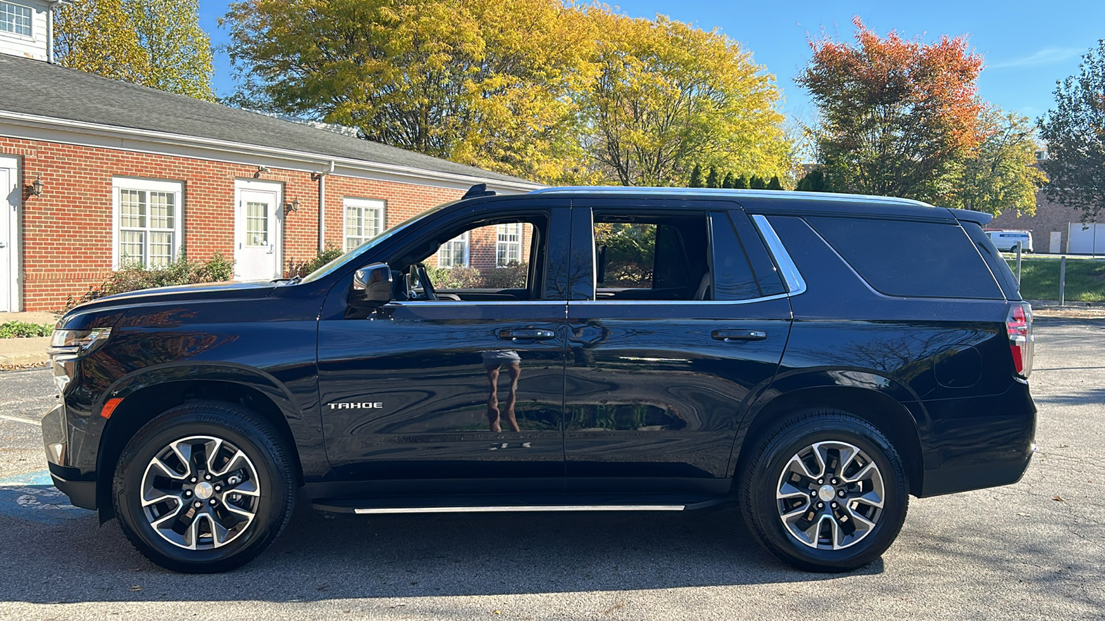 2021 Chevrolet Tahoe LT 16