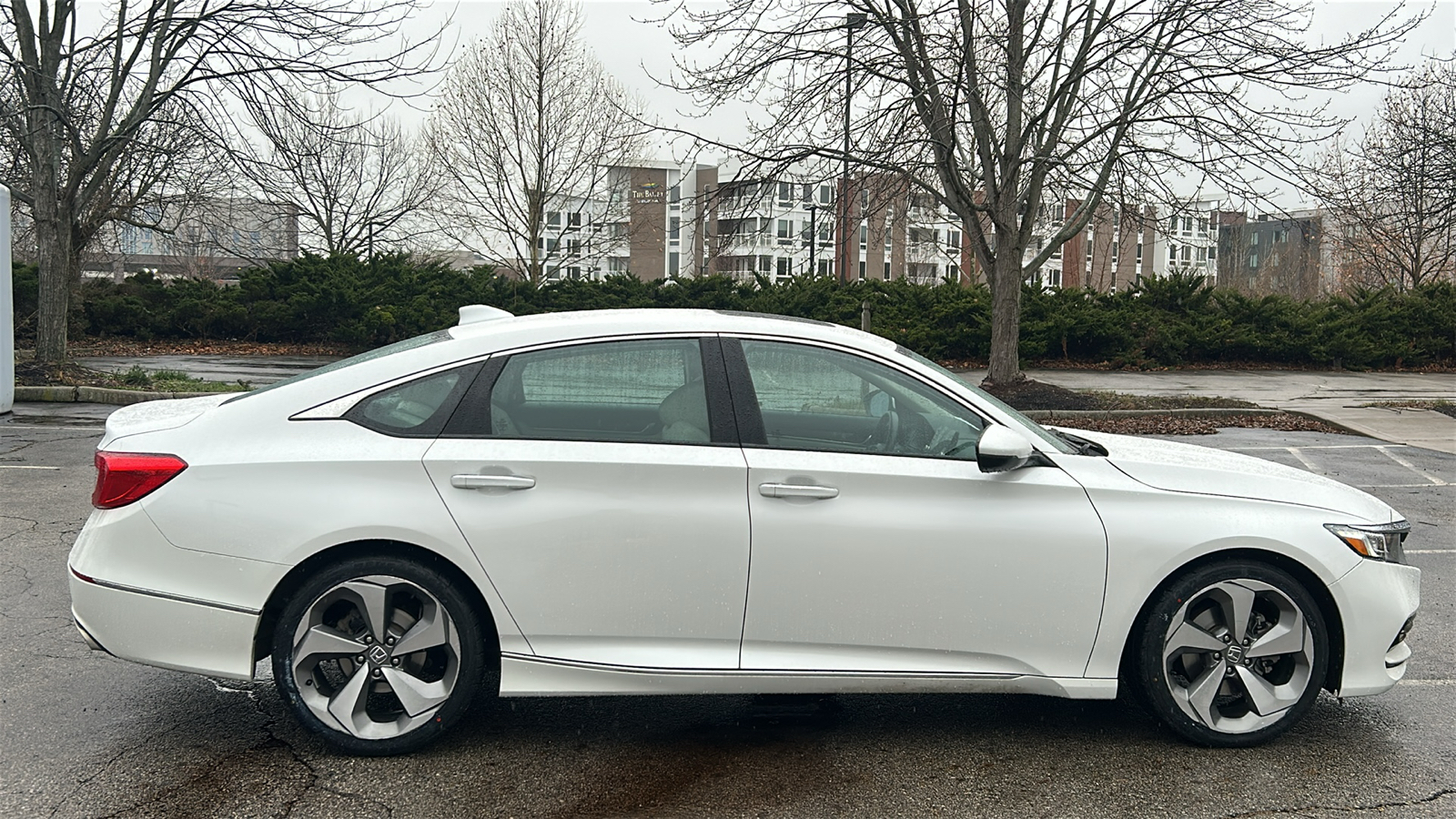 2019 Honda Accord Touring 2.0T 3