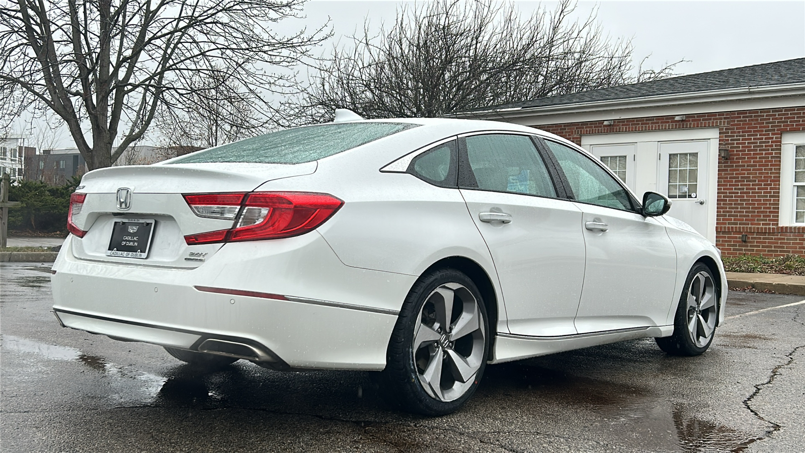 2019 Honda Accord Touring 2.0T 9