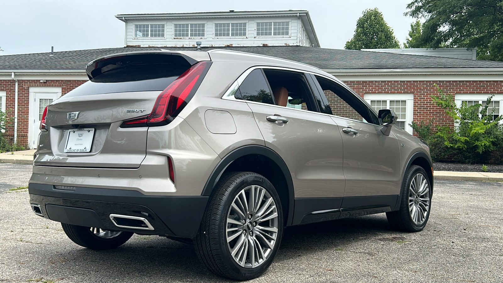 2024 Cadillac XT4 Premium Luxury 10