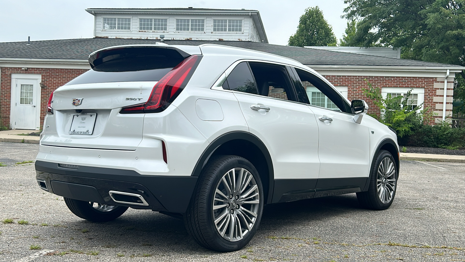 2024 Cadillac XT4 Premium Luxury 10