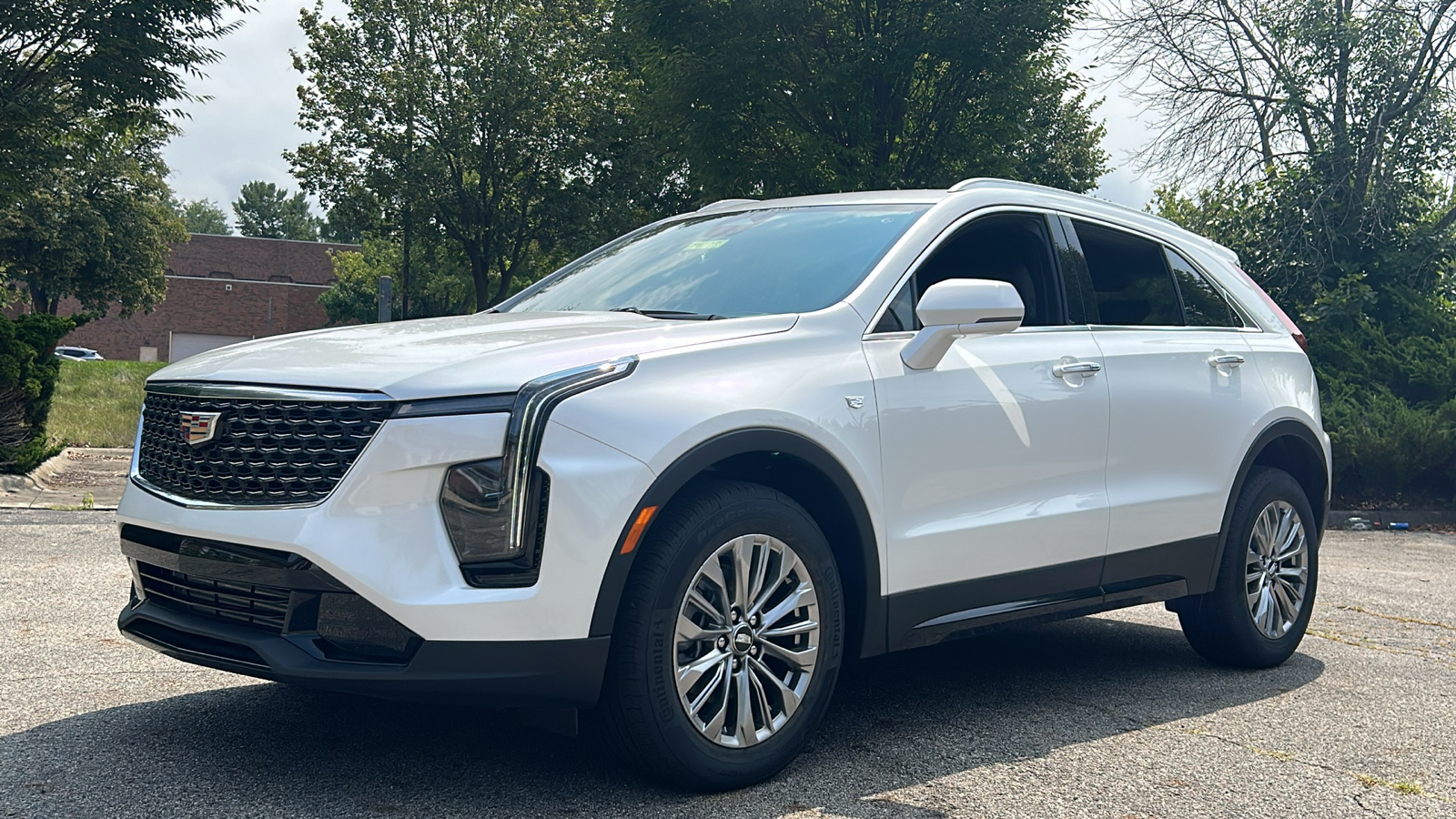 2024 Cadillac XT4 Premium Luxury 40