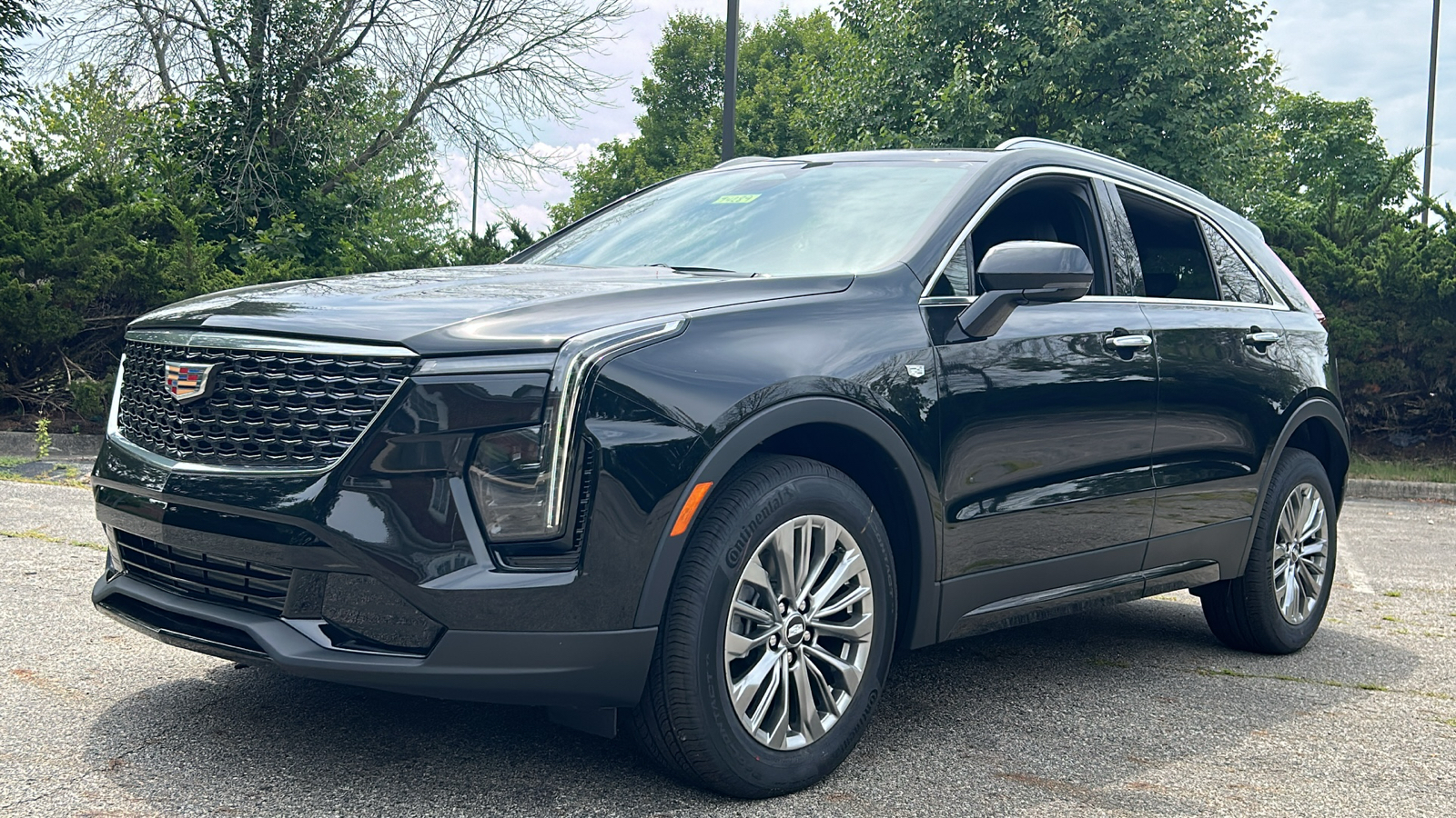 2024 Cadillac XT4 Premium Luxury 40