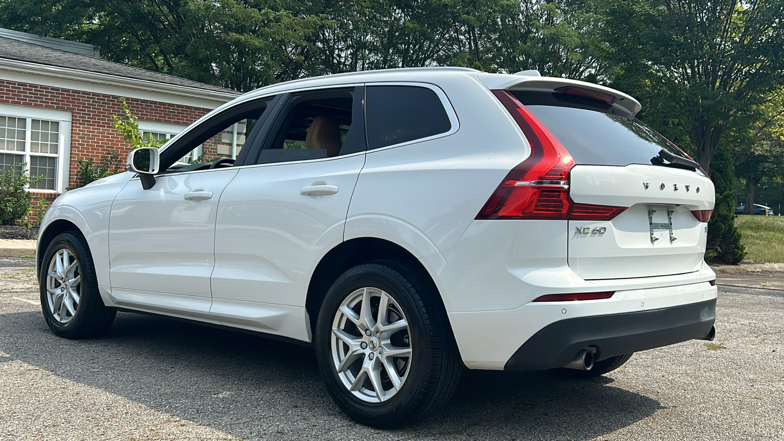 2020 Volvo XC60 T5 Momentum 15