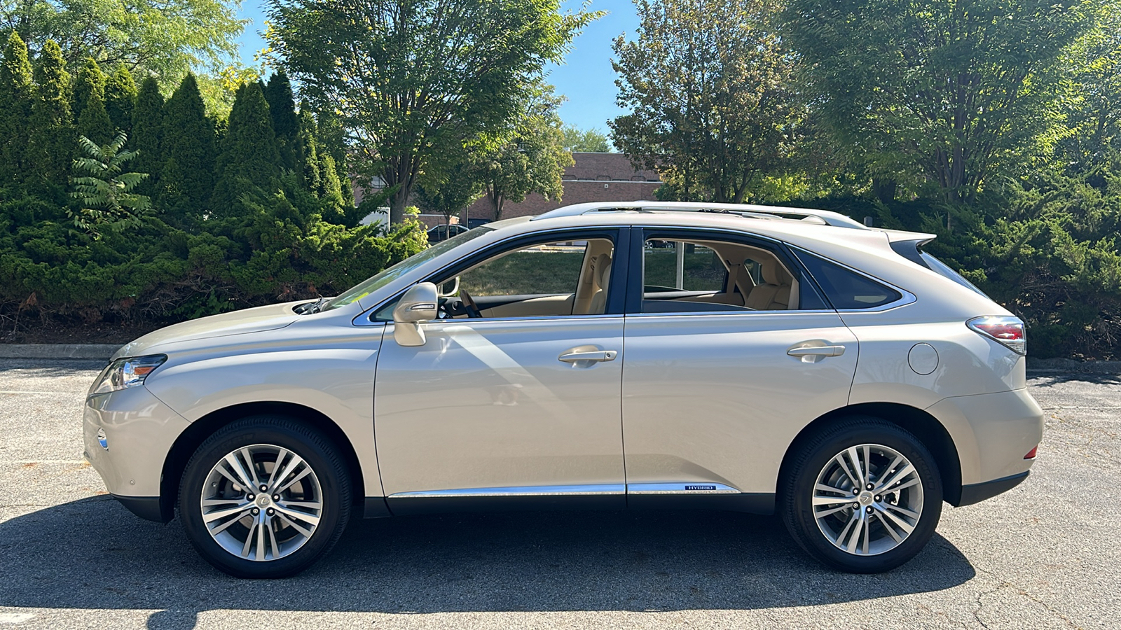 2015 Lexus RX 450h 16