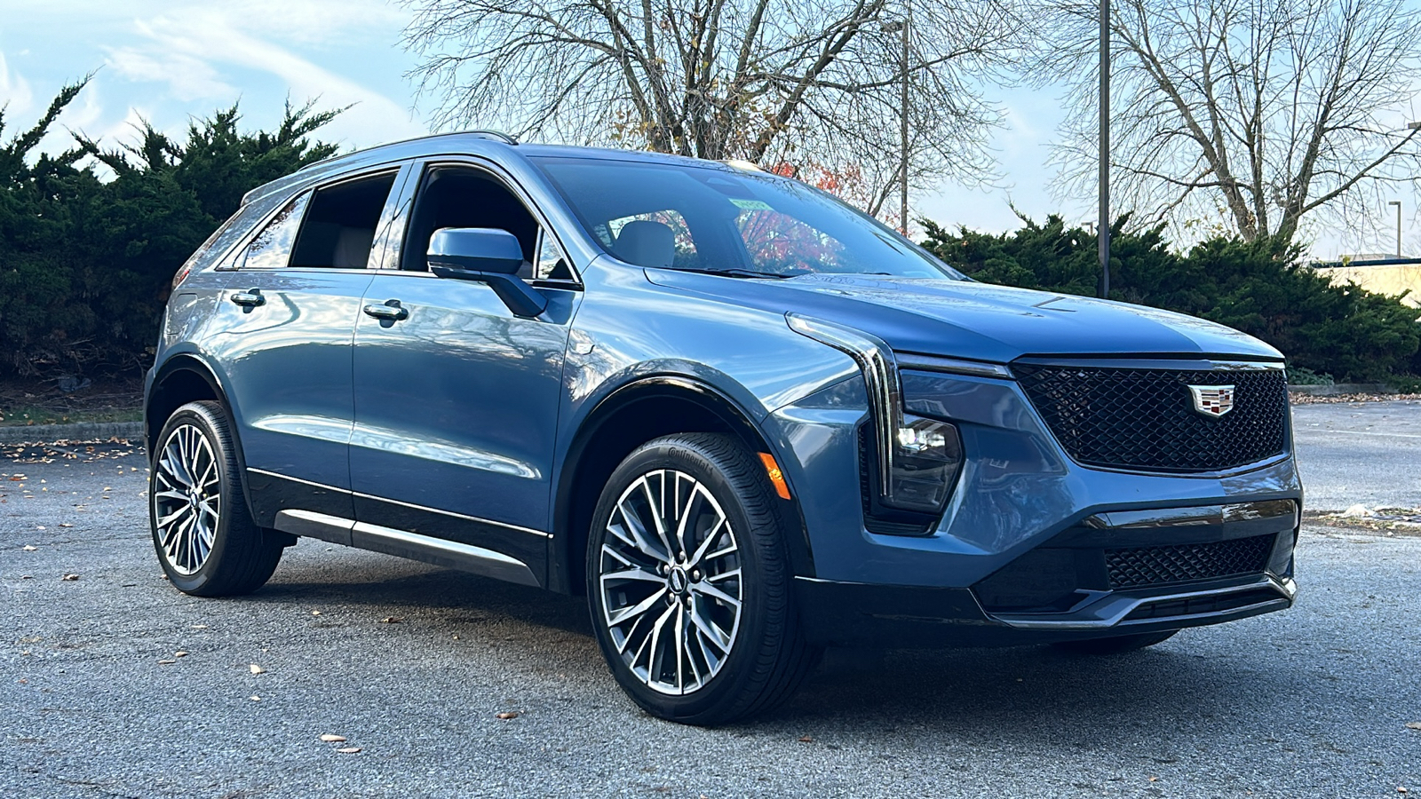 2024 Cadillac XT4 Sport 2