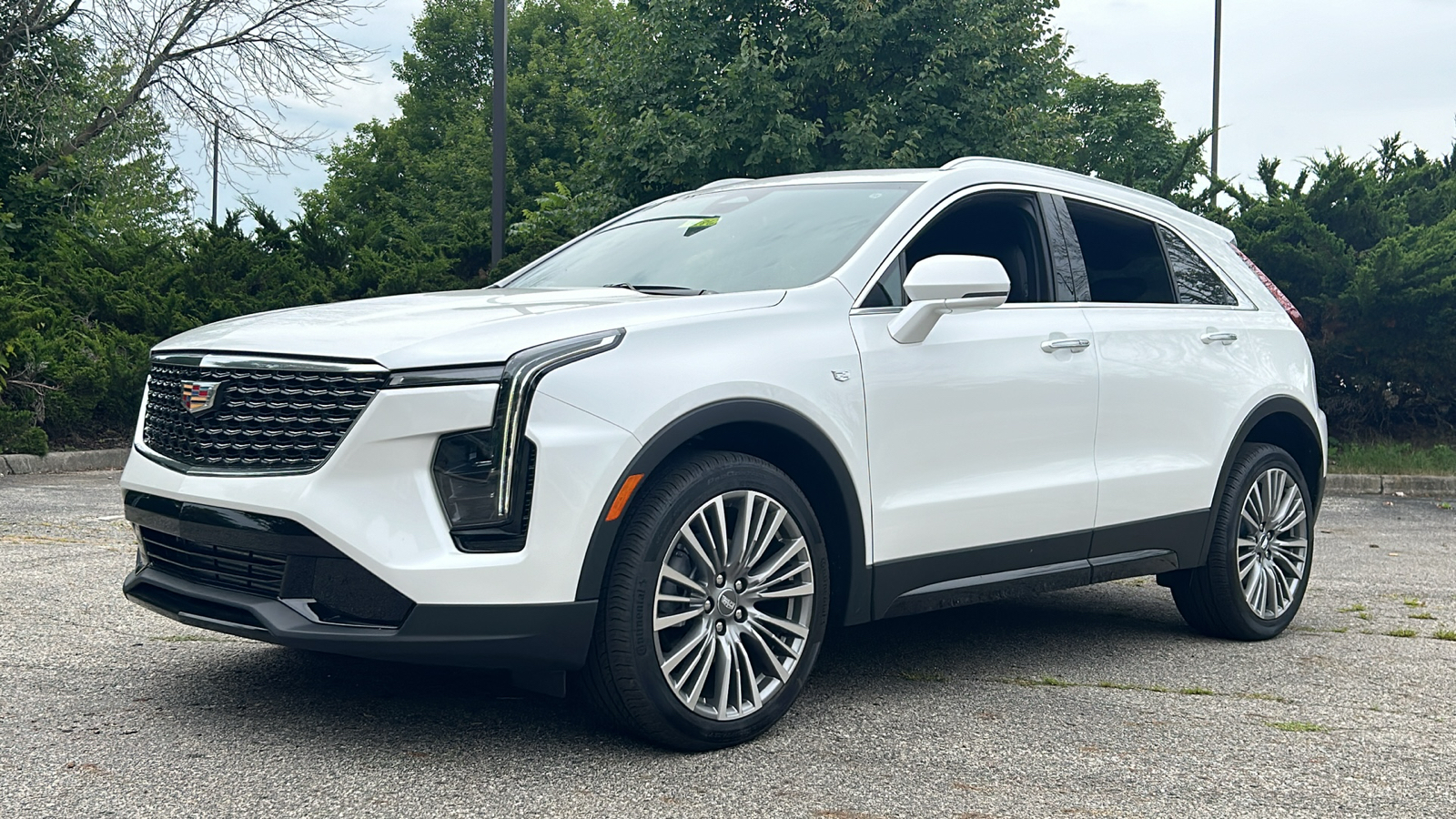 2024 Cadillac XT4 Premium Luxury 41