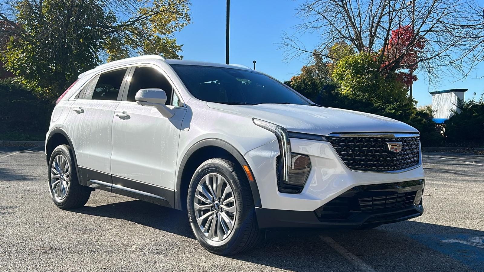 2025 Cadillac XT4 Premium Luxury 3