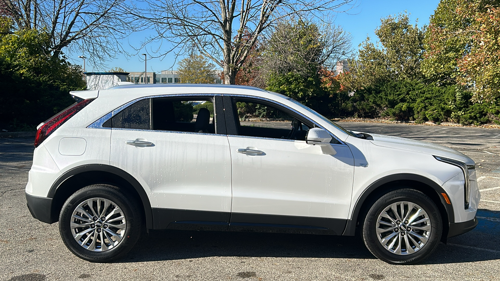 2025 Cadillac XT4 Premium Luxury 4