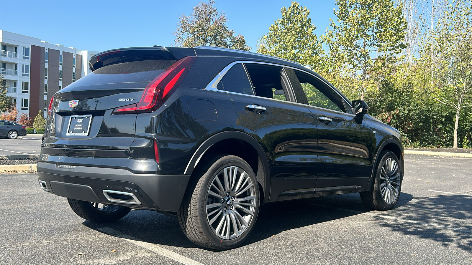 2025 Cadillac XT4 Premium Luxury 10