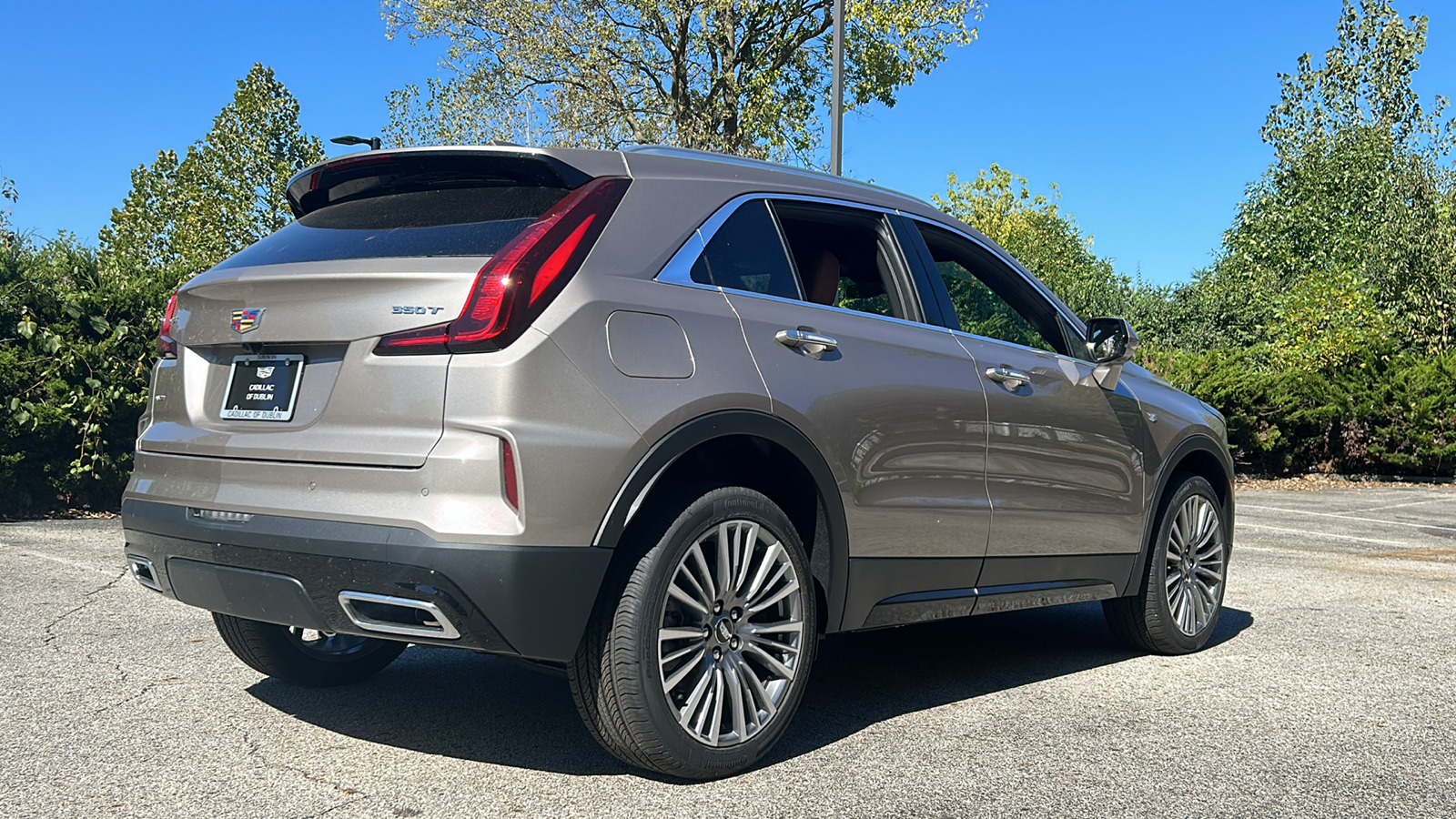 2025 Cadillac XT4 Premium Luxury 10