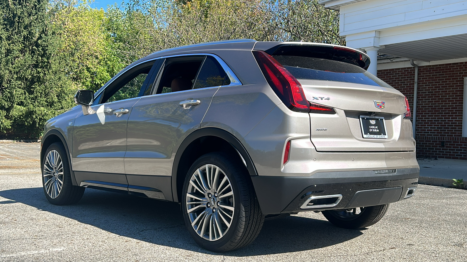 2025 Cadillac XT4 Premium Luxury 15