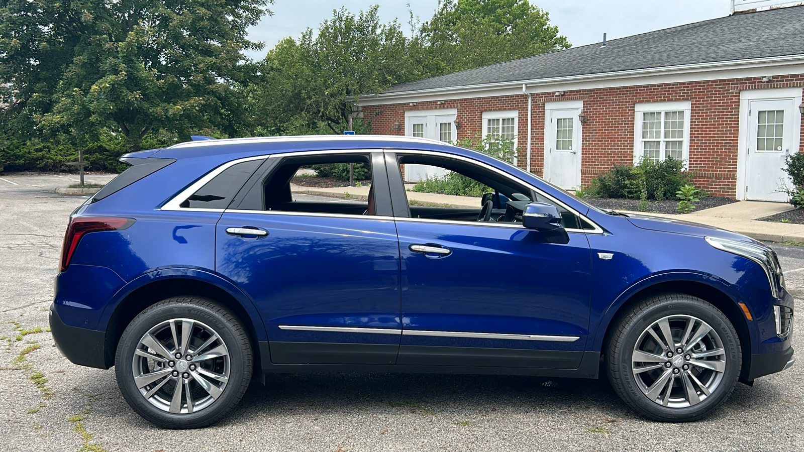 2024 Cadillac XT5 Premium Luxury 3