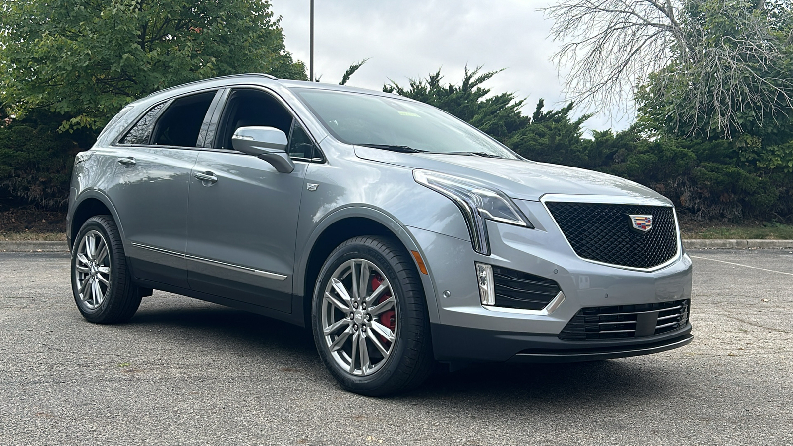 2025 Cadillac XT5 Sport 2