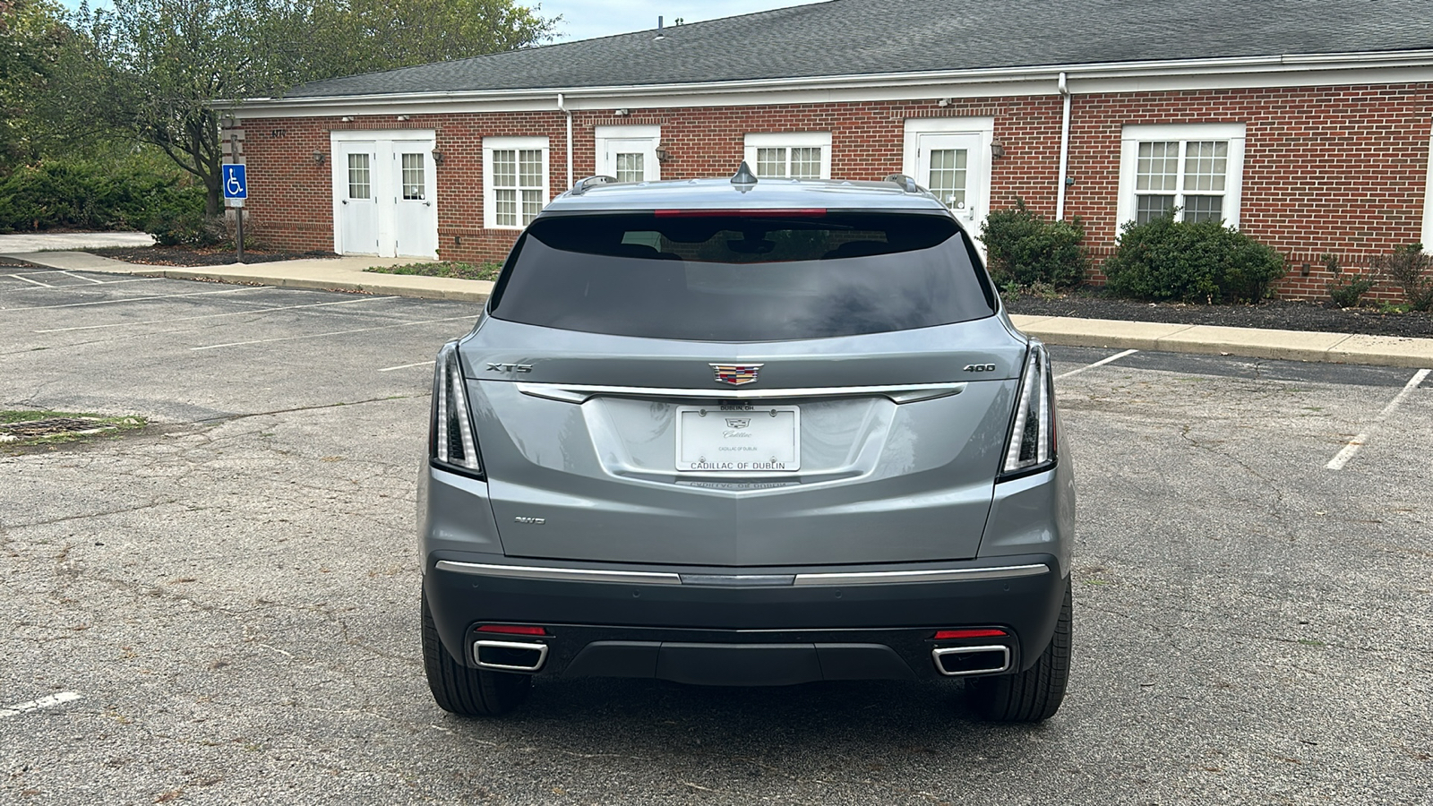 2025 Cadillac XT5 Sport 11