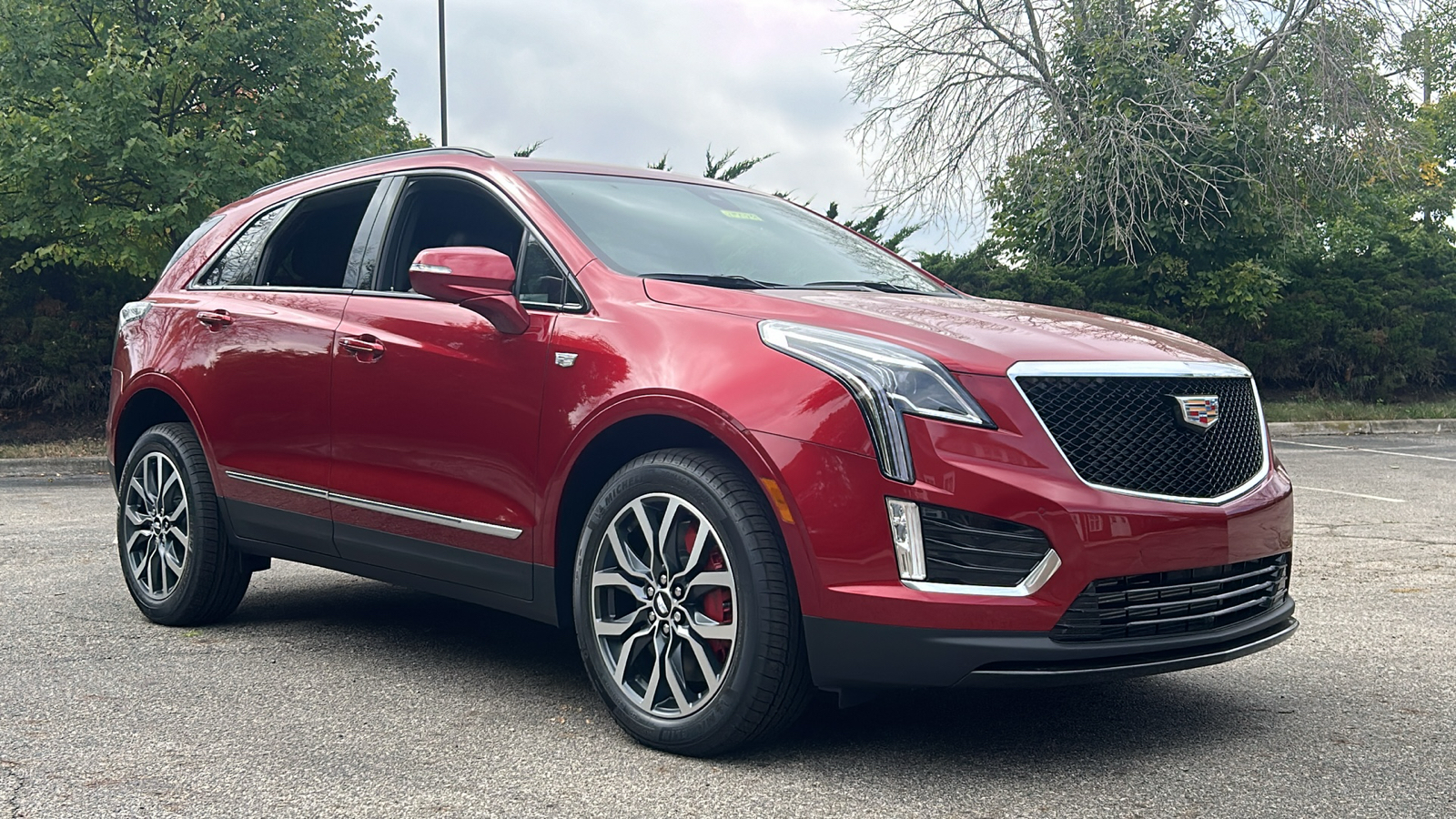 2025 Cadillac XT5 Sport 2