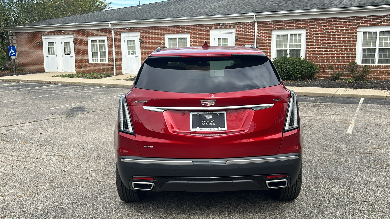 2025 Cadillac XT5 Sport 11