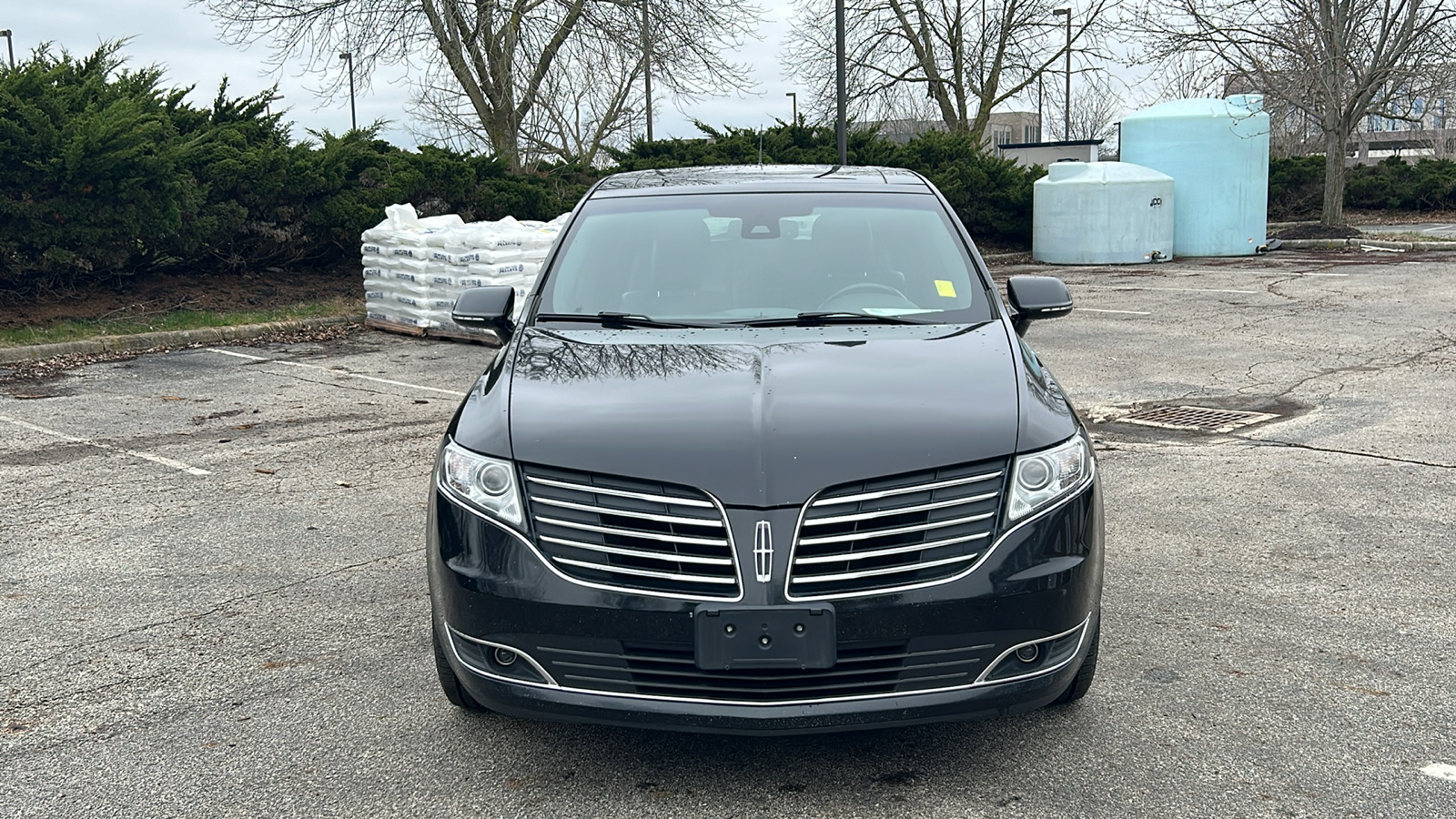 2018 Lincoln MKT Livery 40