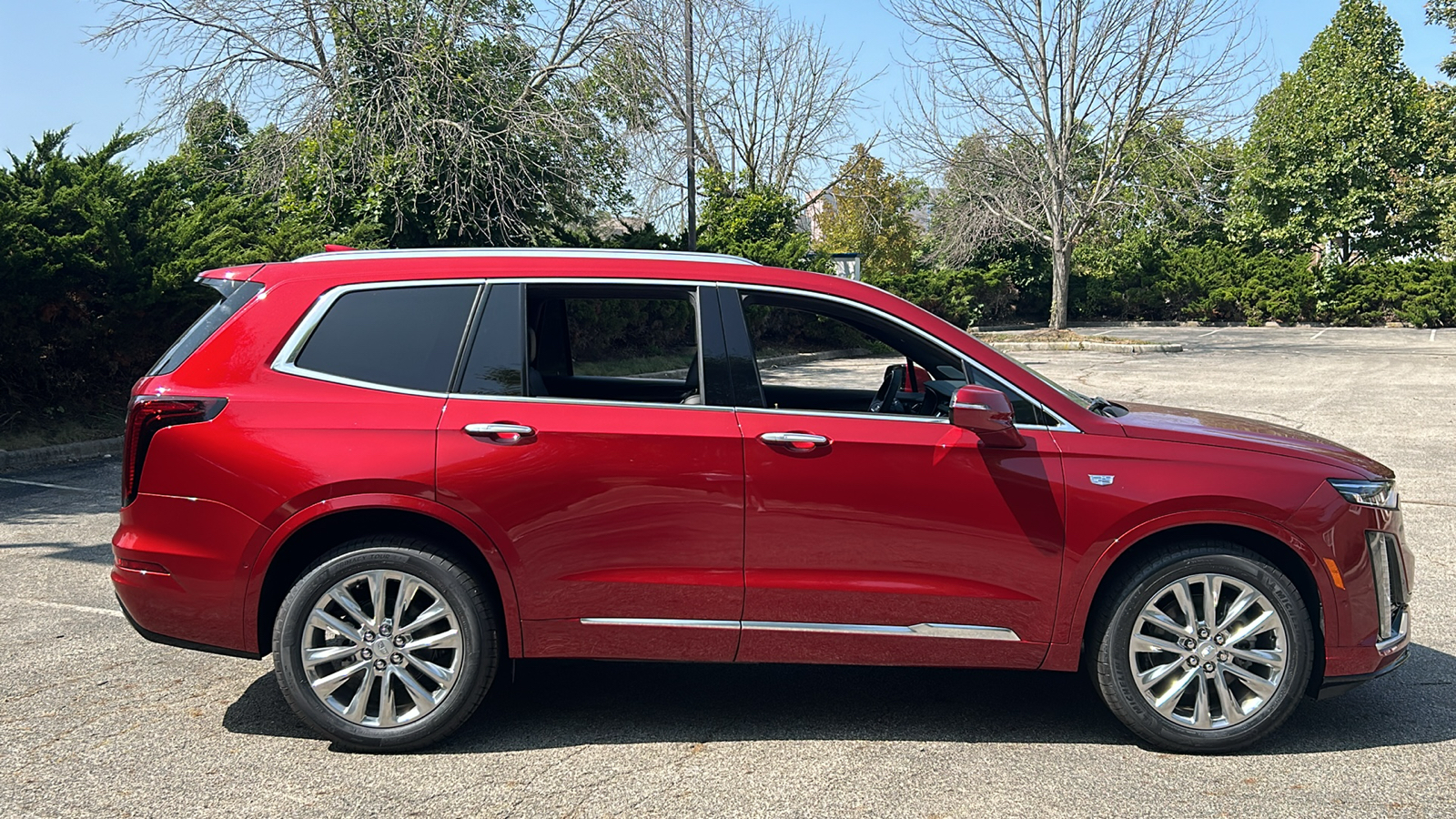 2025 Cadillac XT6 Premium Luxury 3